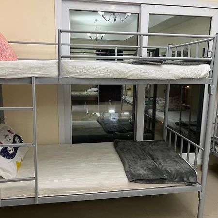 Grand Pearl Hostel For Boys Дубай Экстерьер фото
