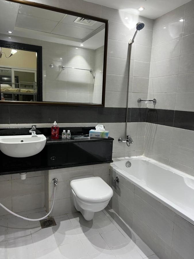 Grand Pearl Hostel For Boys Дубай Экстерьер фото